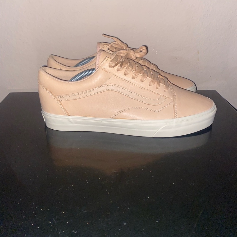 Vans vegeta tan size 10.5